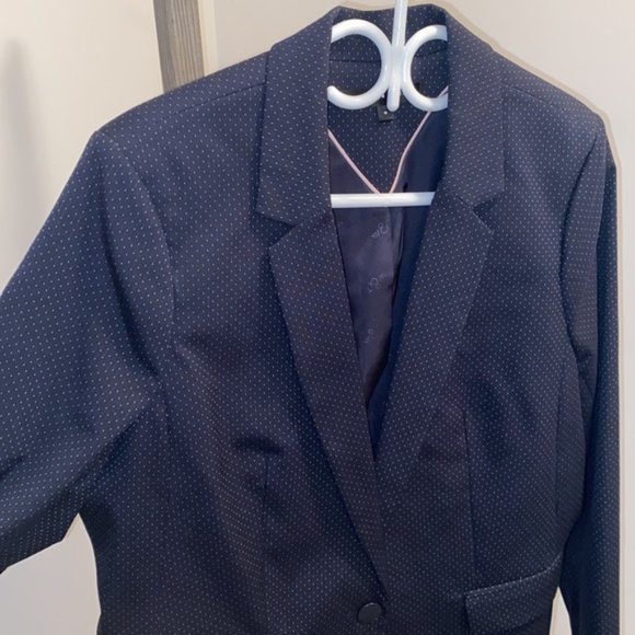 Willow &Thread - Picture 2 of 6